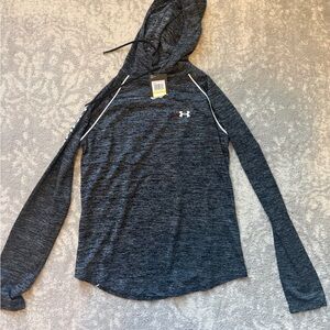 NWT Under Armour Gray Long Sleeve hoodie
